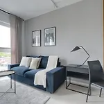 Modern Studio Targowa 10 Ac