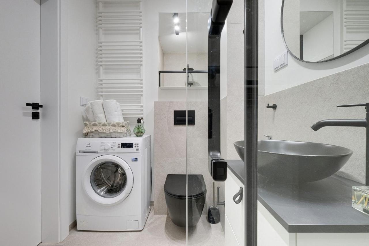 Modern Studio Targowa 10 Ac * Warszawa
